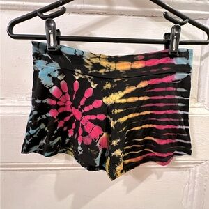 Tie dye super soft booty shorts S/M